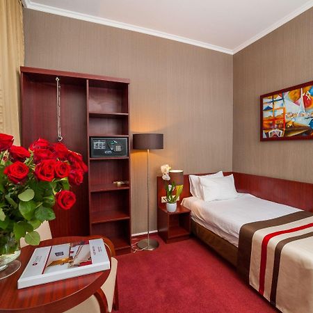 Premier Krakow Hotel Exterior photo